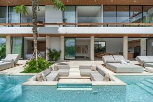 Brand New Villa July Luxury 5BR - Private Pool and Rooftop in Berawa Canggu