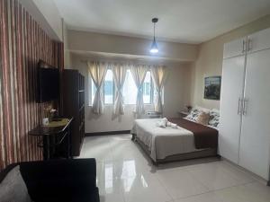 Morgan Suite BGC Shortwalk3 Venice Mall free pool gym