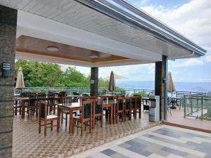 Highlights Taal Lake View Resort