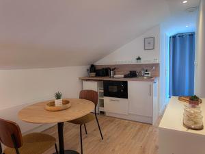 Le Caramel - Studio Cosy à seulement 8 min à pied de la Gare dOrléans