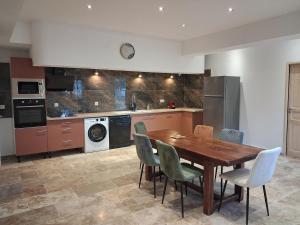 Appartement au coeur dun centre équestre