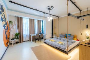 Modern , spacious 2BR apartment in top center