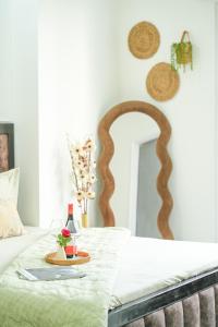 Intimate Stays