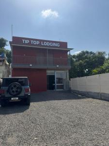 Hotel Tip Top loding