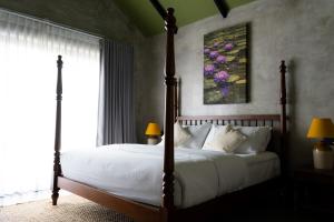 Laayam - Private Pool Villa in Vagamon