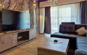 Beautiful Apartment In Obrovac With Wifi