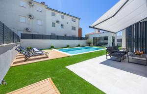 Beautiful Home In Kastel Gomilica