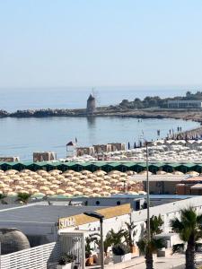 Dove il mare luccica