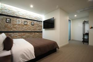 Busan Station Dino Hotel