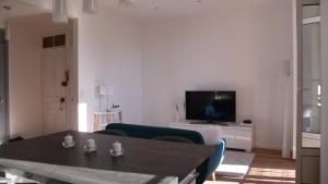 Happy days, by Welcome to Cannes