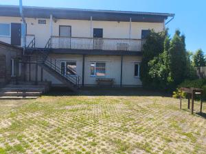 Apartamenti ar setu un grilu