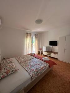 Apartments and Rooms Markovski