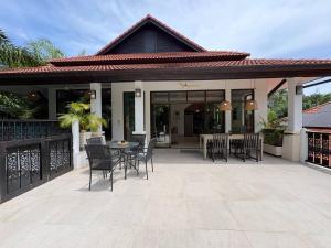Baan Santilay Tropical 3BR Villa & Private Pool