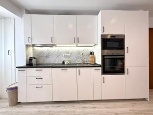 RYC Central Beach Apartment