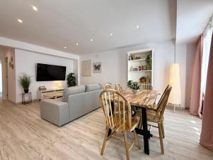RYC Central Beach Apartment