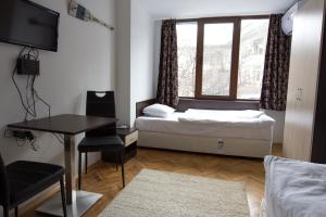 Guest Rooms Old Captain