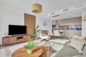 Oceana Gardens Apartment