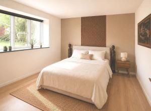 Java Themed flat near Zoo
