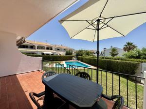 VILAMOURA CLASSIC 3 WITH POOL by HOMING