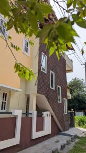 Janani service apartment