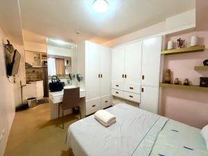 Stylish City Living At Centrio Tower