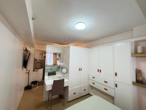 Stylish City Living At Centrio Tower