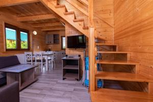 Domki, Apartamenty i Restauracja Włóczęga
