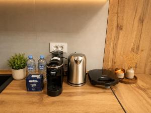 Balcony-Free Parking-FastWIFI-SmartTV-Full Kitchen