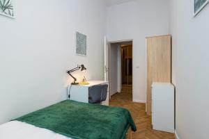 Mokotowska ROOMs in shared Apartment near Plac Konstytucji SuperApart