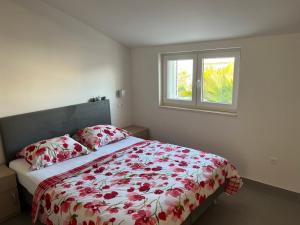 Villa Pina Tisno Apartment Mila 4-6 personen mit Meerblick