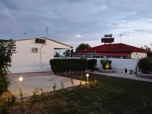 Theodoras Cottage