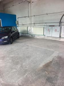 parcare privata doar pentru autoturisme