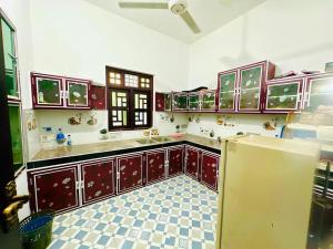 Cleopatra villa
