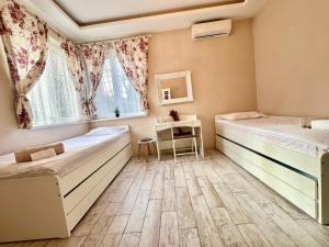 Cosy, Central 2BDR Flat in the heart of Old Sofia