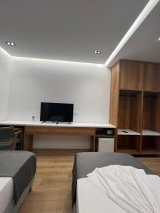 Ares Hotel