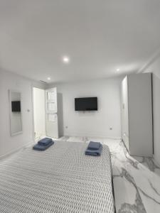 Alicante Modern Urban Apartment - Downtown & Cozy