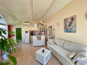 Villa Carla F2 piscine privée clim plage au calme 3 pers max Grau d Agde