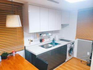 4 Private cozy apartment at Yeonnam and Hongdae