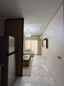 Stylish Studio with Pool, Near Beach Ocean Park Zenata City