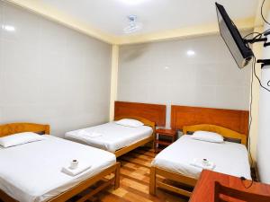 CRISMAS Hotel
