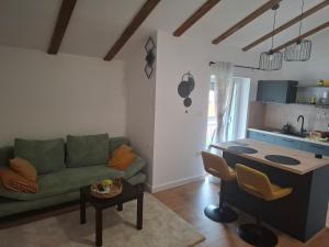 Apartman Pojine