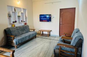 Star Guest House - Premium 3BHK Serviced Apartment