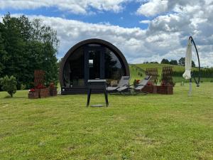Kedras Glamping - Pod tipo nameliai