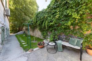 Apartment Bartulin Residence
