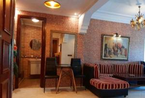 Feels like Home, Nice Apartment with Garden and sea view In city center Close to Beach, High-Speed WI-FI