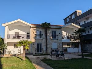 Apartments Nuro