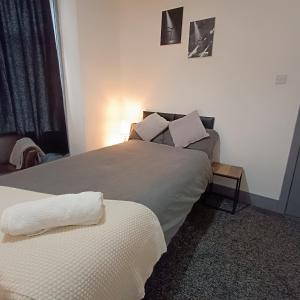 Ivy GF1 Single Room with Private Bathroom