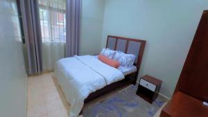 T Skylark houses 3