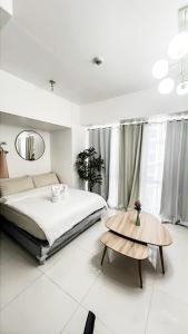 1BR Studio at viceroy McKinley taguig