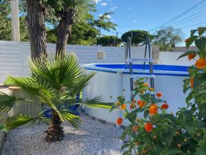 Villa Carla F2 piscine privée clim plage au calme 3 pers max Grau d Agde